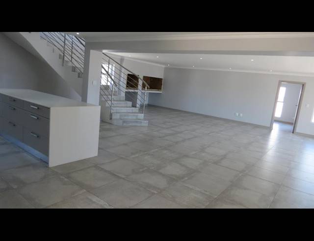 4 BEDROOM HOUSE FOR SALE IN MYBURGH PARK
